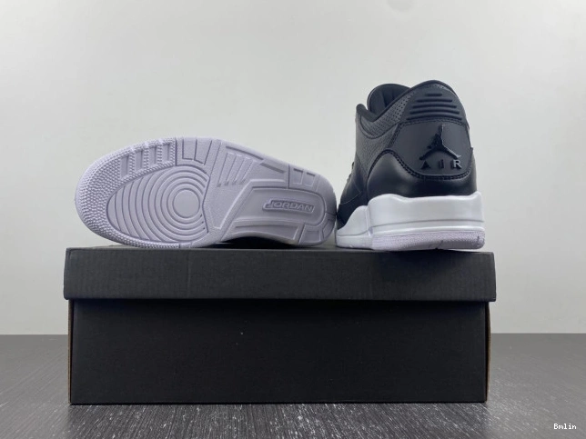 Bmlin 3 Retro Jordan (2016) 136064-020 Cyber Monday 0819